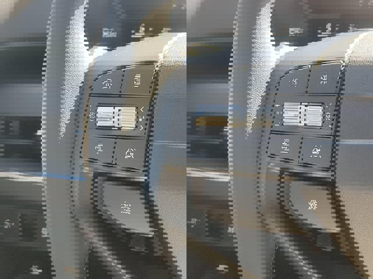 New 2025 Kia K4 EX image 18