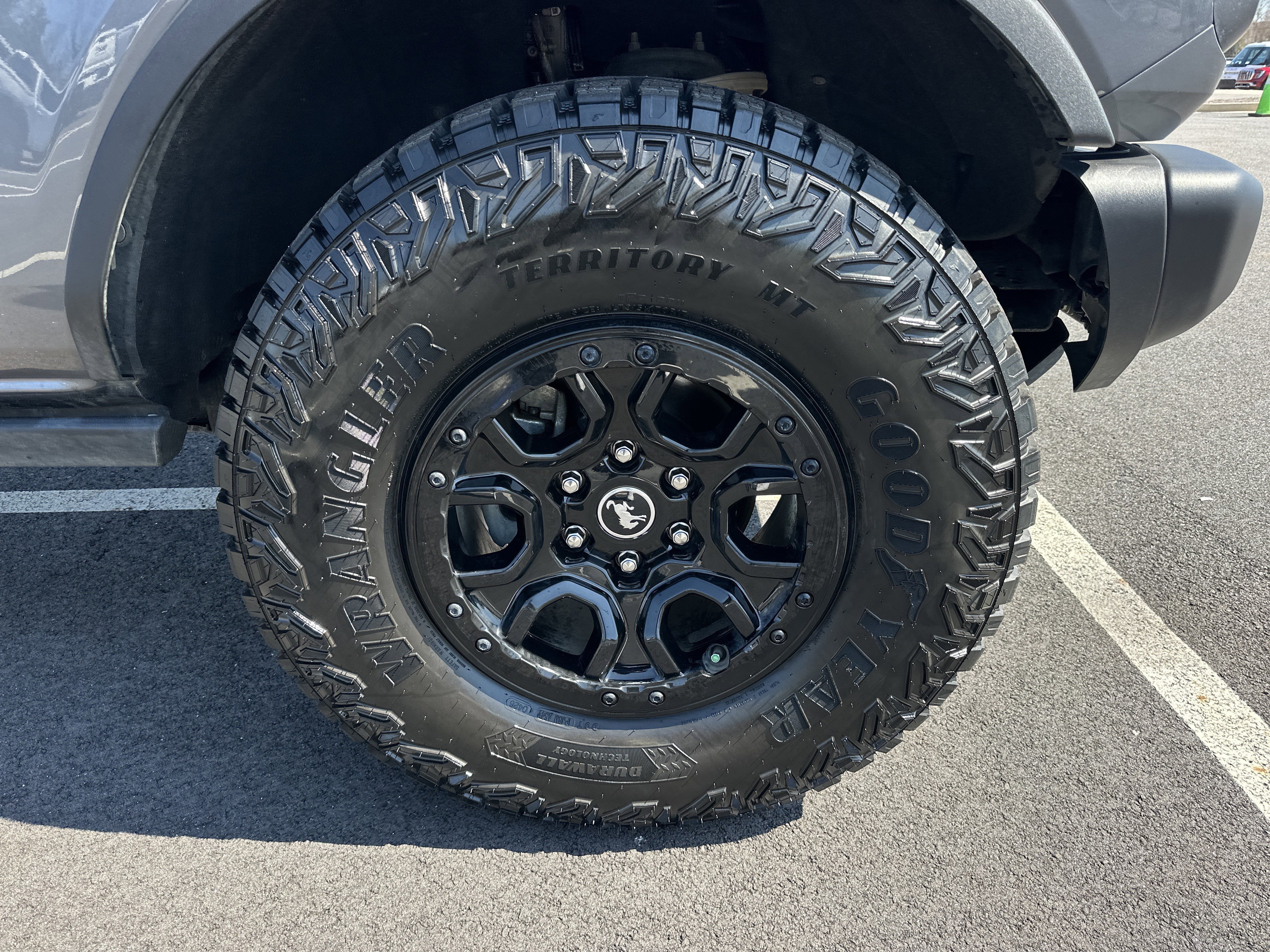 Used 2023 Ford Bronco Badlands w/ Sasquatch Package image 13