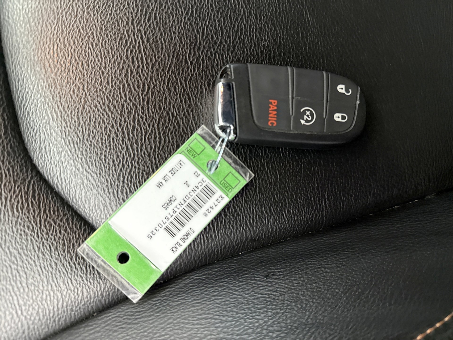 Used 2023 Jeep Compass Latitude image 12