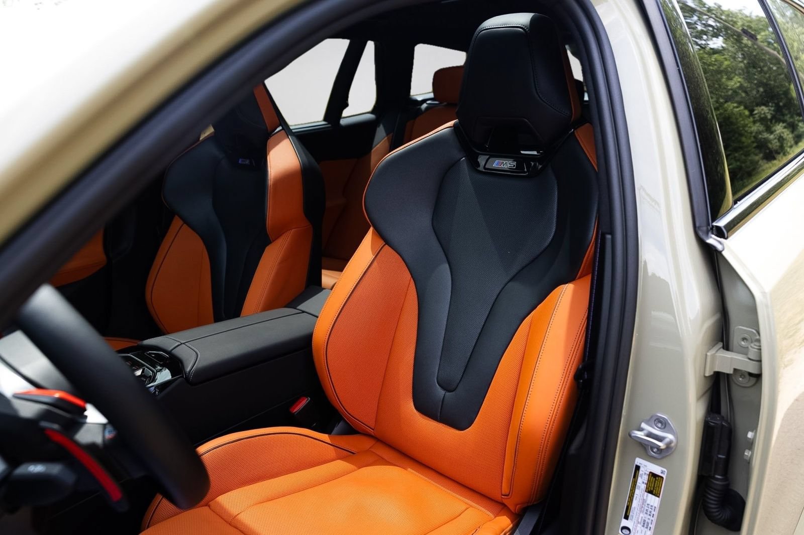 Used 2026 BMW M5 Touring w/ Executive Package AWD/4WD image 5