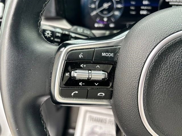 Used 2023 Kia Sorento SX AWD/4WD image 15