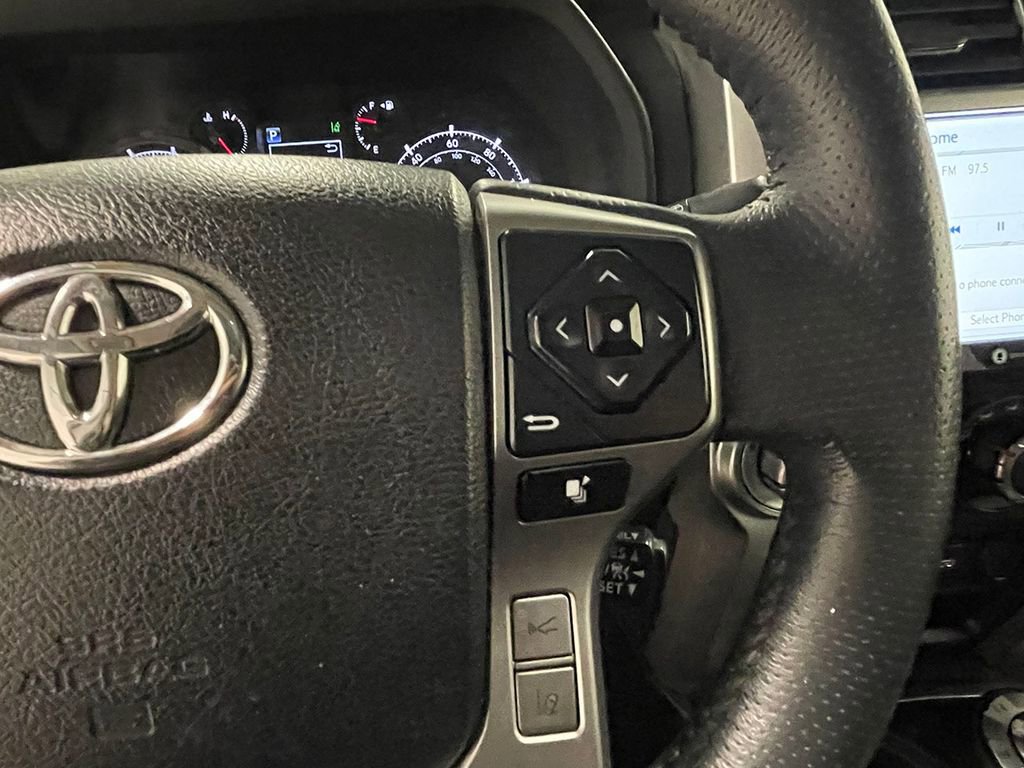 Used 2022 Toyota 4Runner SR5 Premium w/ Moonroof Package AWD/4WD image 37