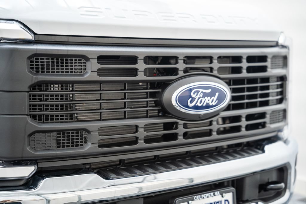New 2026 Ford F350 XL w/ 360-Degree Camera Package AWD/4WD image 11