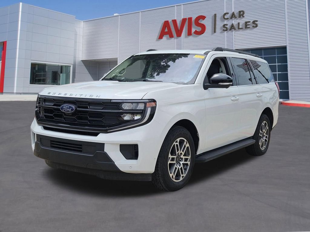 Used 2025 Ford Expedition Active