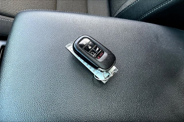 Used 2025 Honda CR-V EX image 36