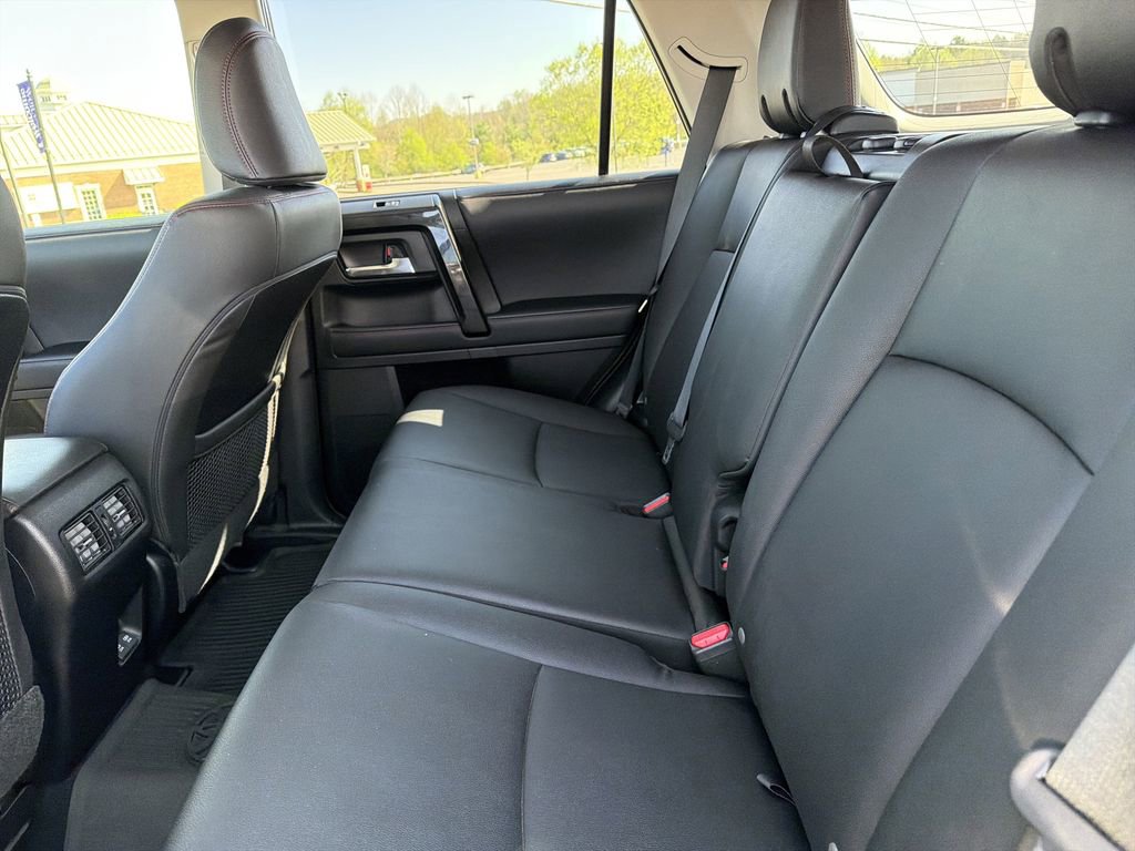 Used 2020 Toyota 4Runner TRD Off-Road Premium w/ Moonroof Package AWD/4WD image 13