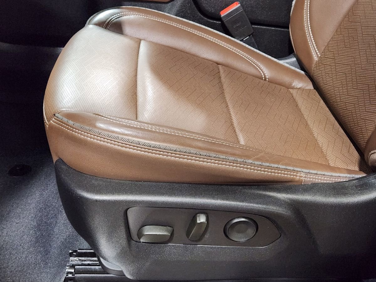 Used 2023 Chevrolet Tahoe High Country image 48