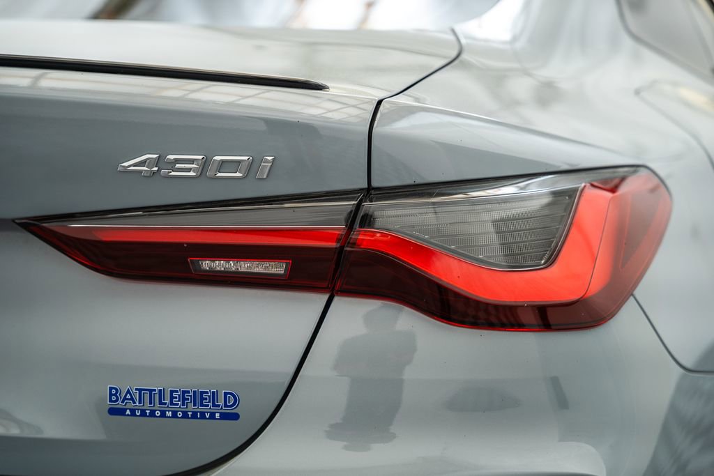 Used 2023 BMW 430i xDrive Coupe w/ M Sport Package image 9