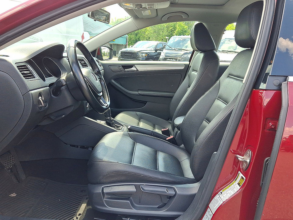 Used 2017 Volkswagen Jetta SE FWD image 17