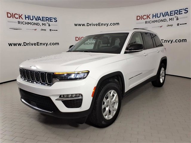 Used 2023 Jeep Grand Cherokee Limited image 1