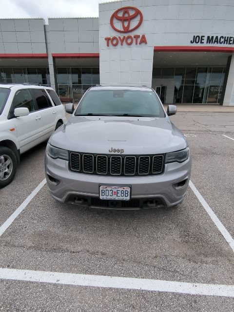 Used 2017 Jeep Grand Cherokee Limited 75th Anniversary AWD/4WD image 4