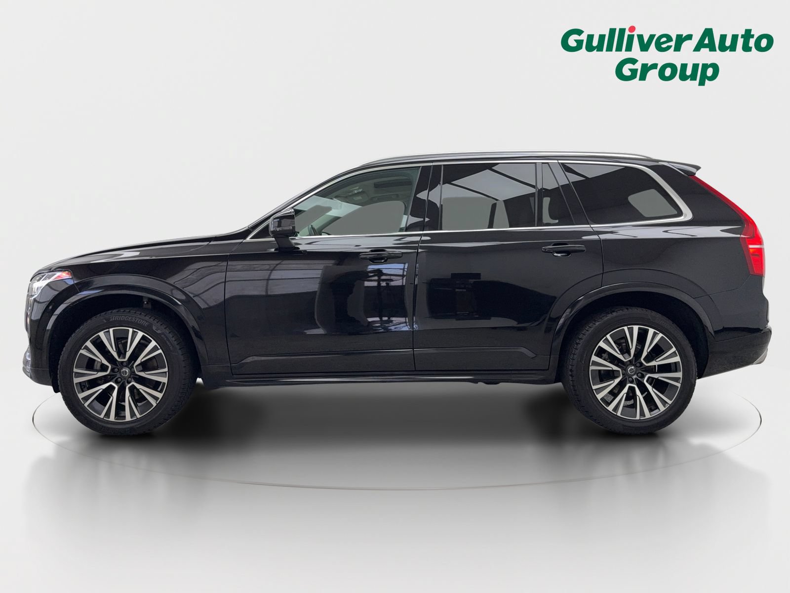 Used 2020 Volvo XC90 T5 Momentum w/ Protection Package Premier FWD image 3