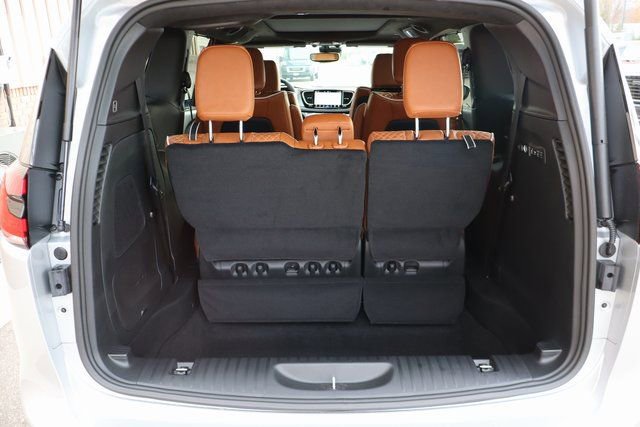 New 2026 Chrysler Pacifica Pinnacle AWD/4WD image 40