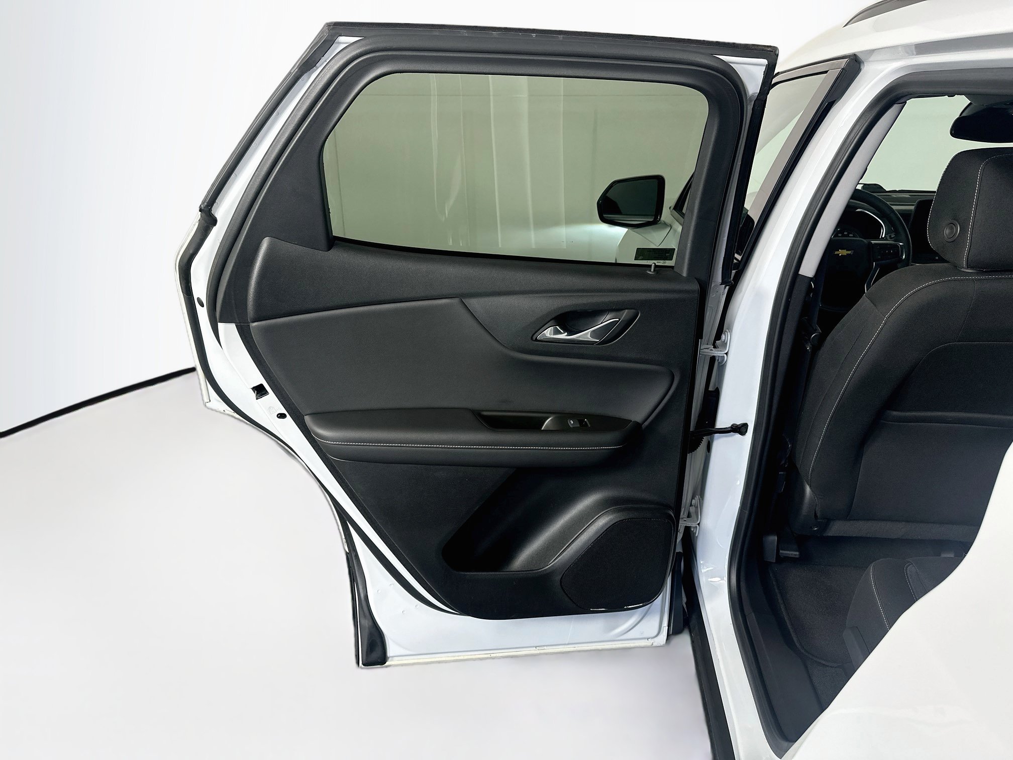 Used 2023 Chevrolet Blazer LT w/ Convenience Package FWD image 24