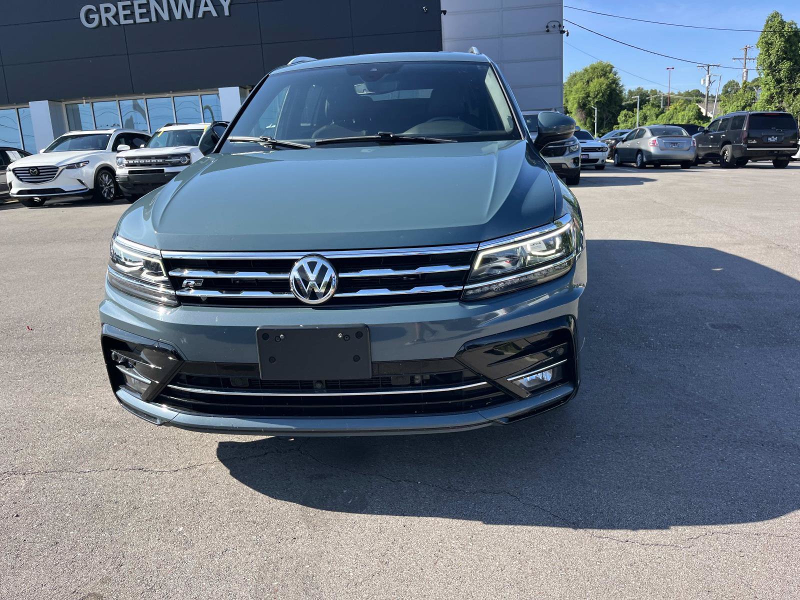 Used 2020 Volkswagen Tiguan SEL Premium R-Line AWD/4WD image 8