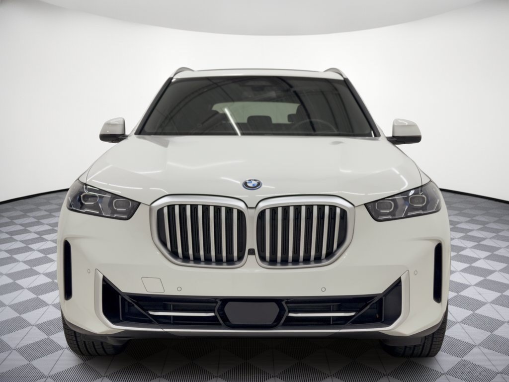 Certified 2024 BMW X5 xDrive50e w/ Premium Package AWD/4WD image 6