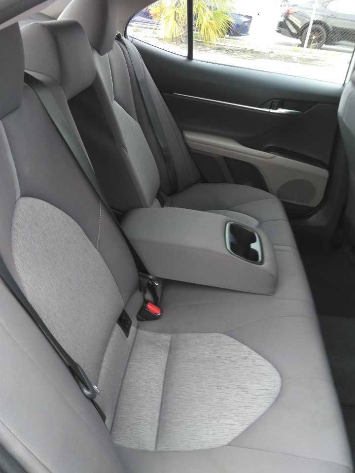 Used 2023 Toyota Camry LE FWD image 5