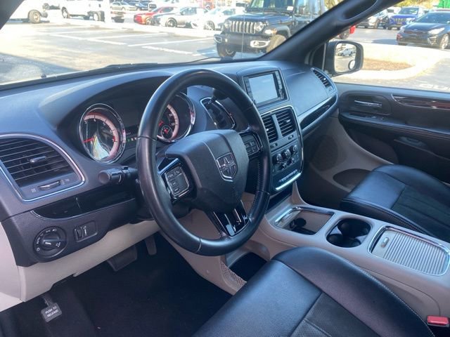 Used 2019 Dodge Grand Caravan SXT image 13