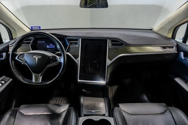 Used 2016 Tesla Model X 90D AWD/4WD image 22