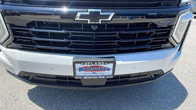 Used 2025 Chevrolet Suburban RST w/ Comfort Package AWD/4WD image 9