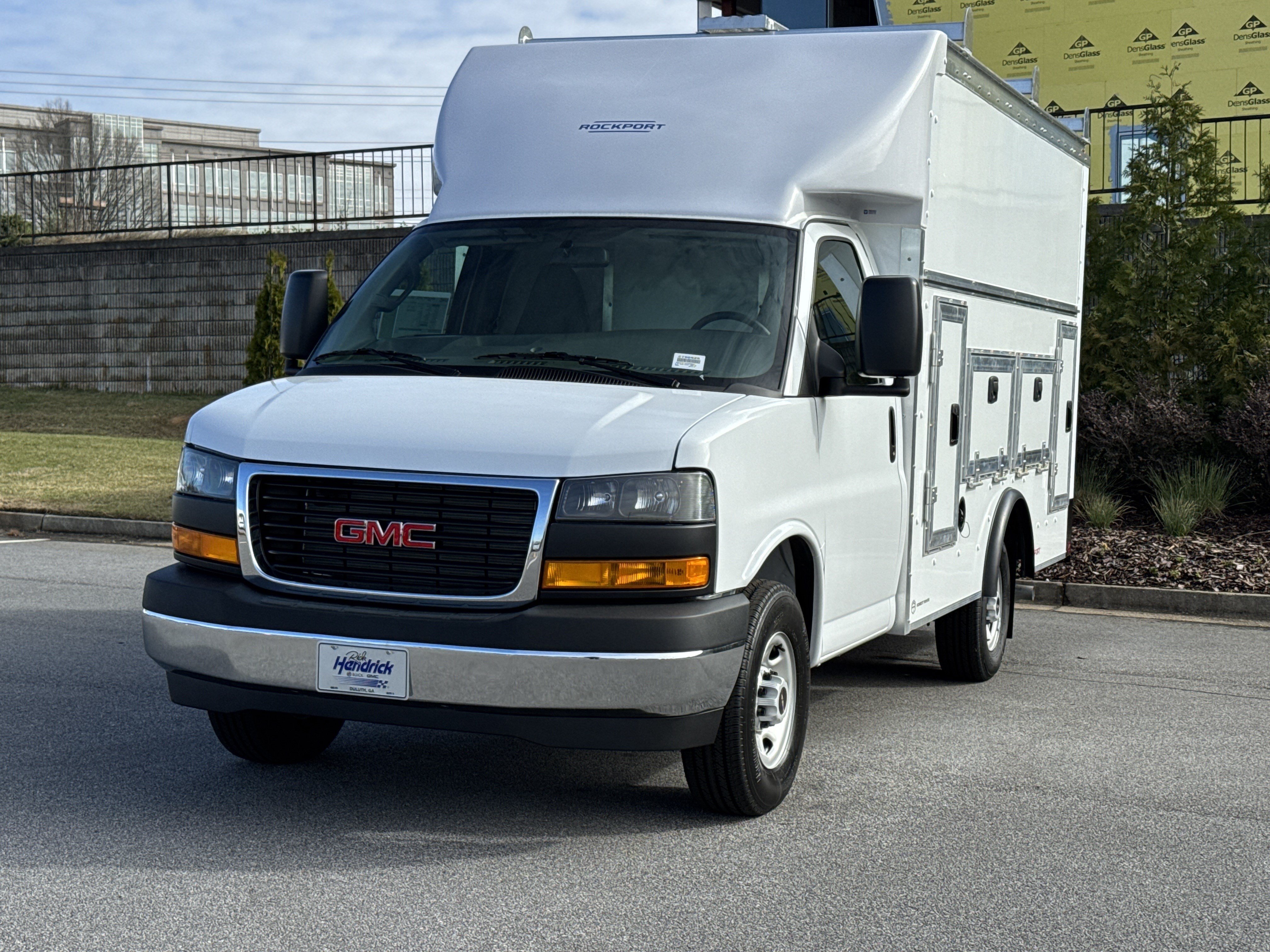 New 2026 GMC Savana 3500 w/ Power Convenience Package RWD image 5
