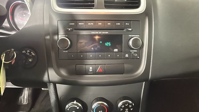 Used 2012 Dodge Avenger SE FWD image 21