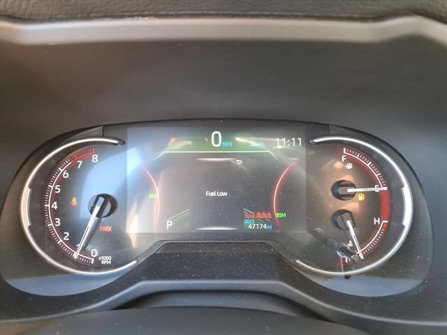 Used 2025 Toyota RAV4 XLE FWD image 23