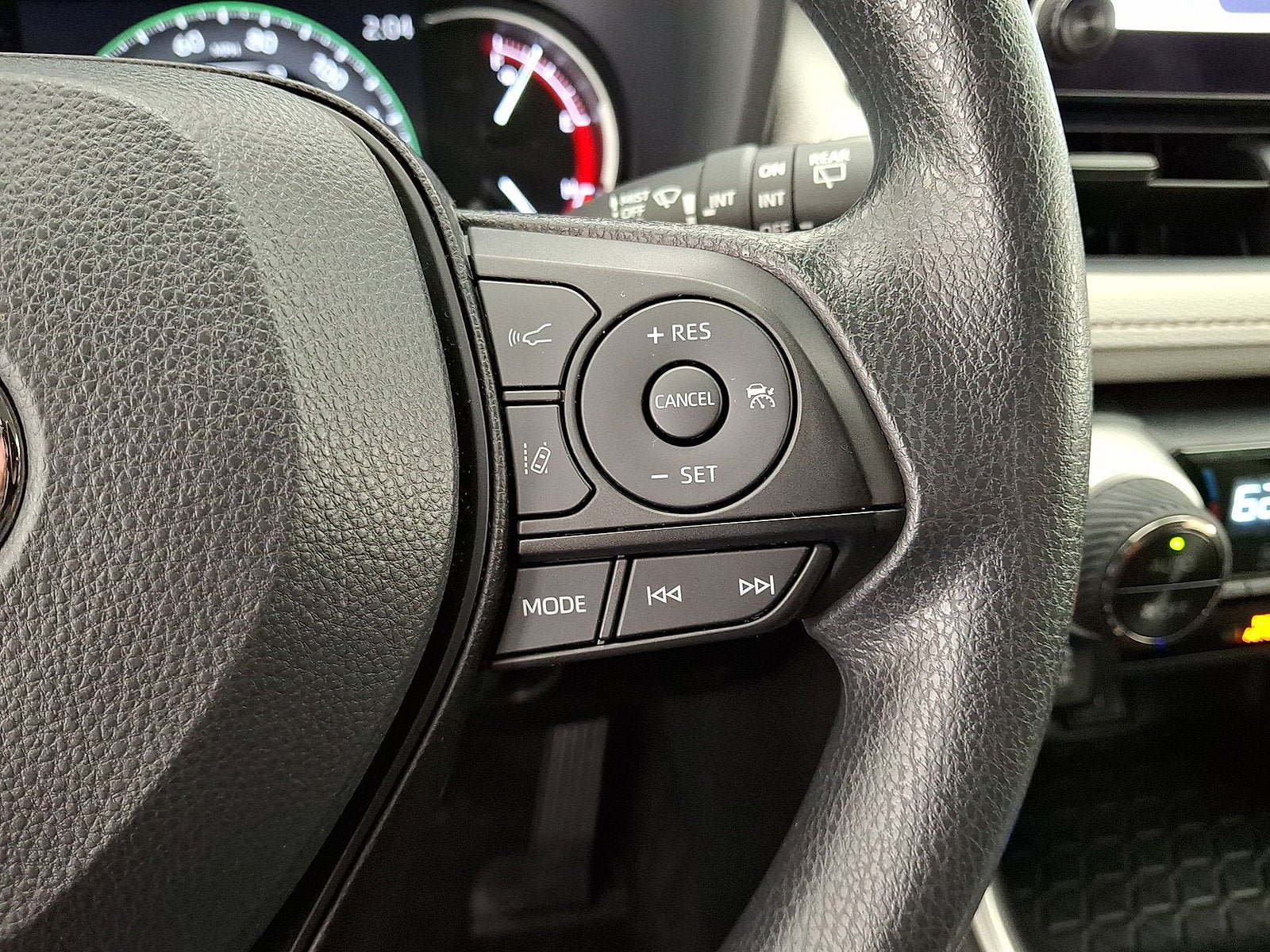 Certified 2025 Toyota RAV4 XLE AWD/4WD image 10