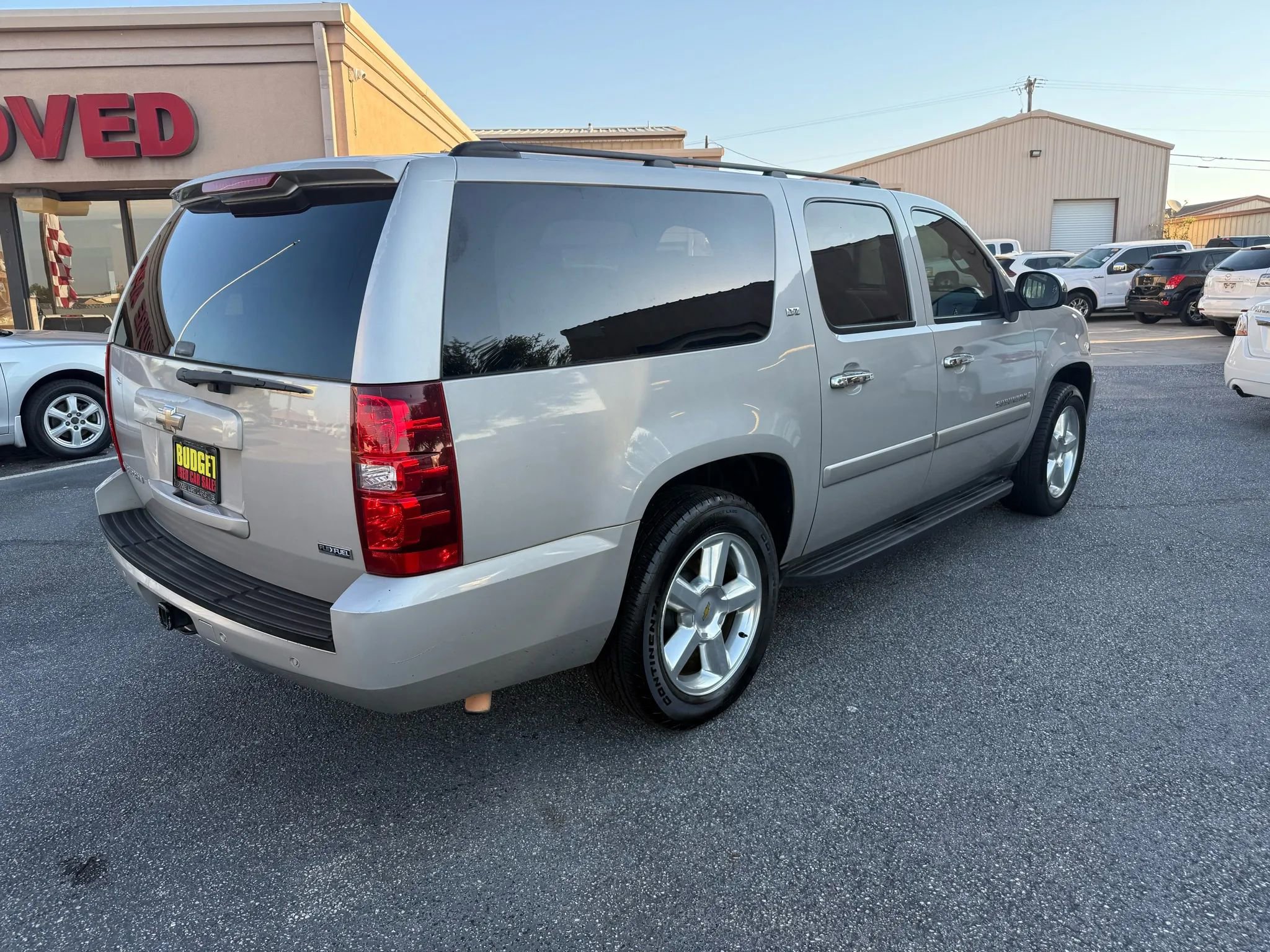 Used 2008 Chevrolet Suburban LTZ w/ LTZ Preferred Equipment Group image 5