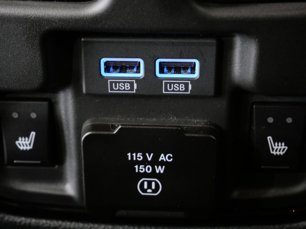 Used 2022 Dodge Durango R/T w/ Tow 'N Go Package AWD/4WD image 26