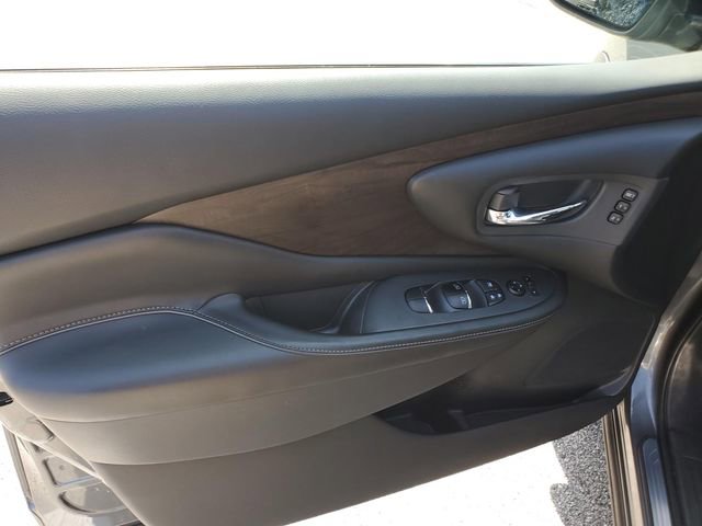 Used 2020 Nissan Murano Platinum AWD/4WD image 17