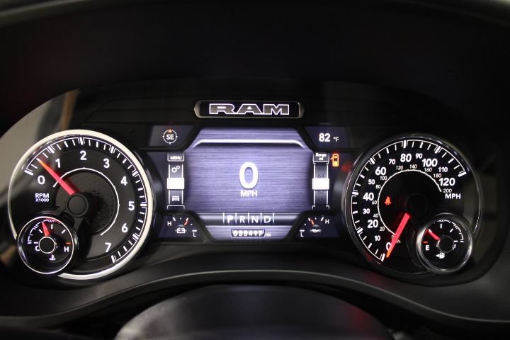 Used 2023 RAM 1500 Laramie AWD/4WD image 40