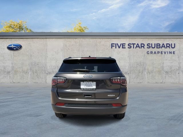 Used 2018 Jeep Compass Latitude w/ Popular Equipment Group FWD image 7
