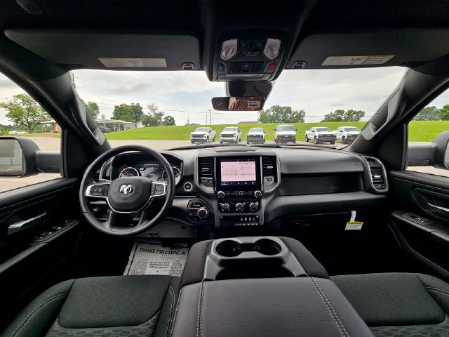 New 2026 RAM 1500 Warlock AWD/4WD image 12
