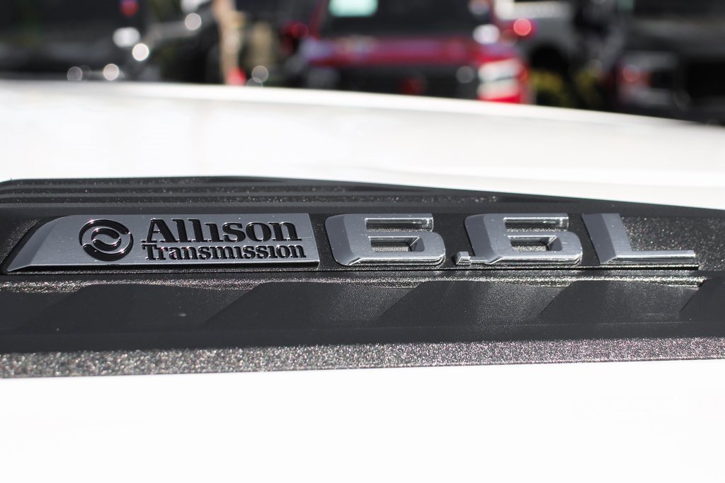 Used 2025 Chevrolet Silverado 2500 LT w/ Convenience Package image 46