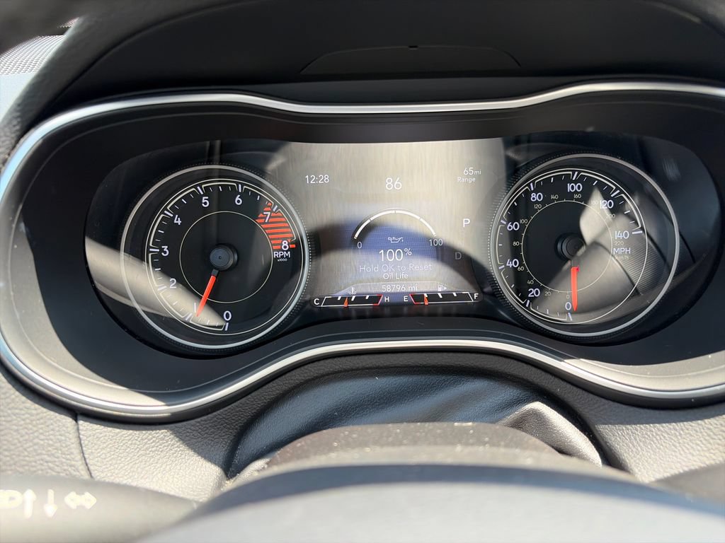 Used 2019 Jeep Cherokee Limited AWD/4WD image 15