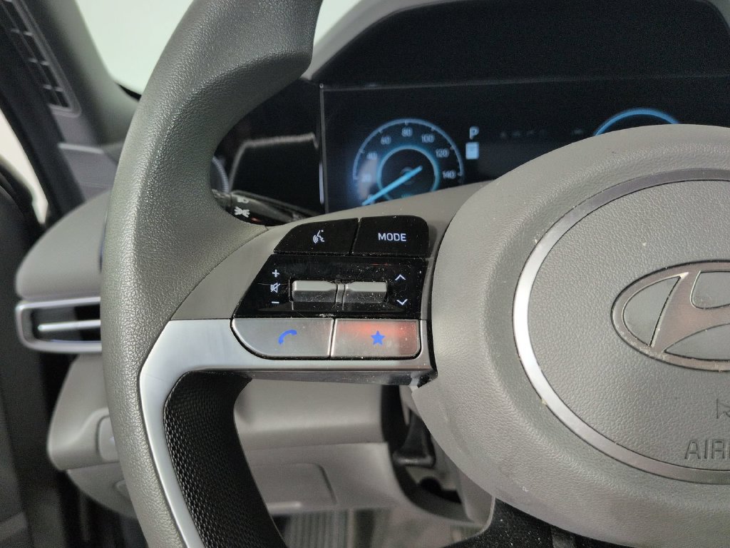 Used 2024 Hyundai Elantra SEL FWD image 40