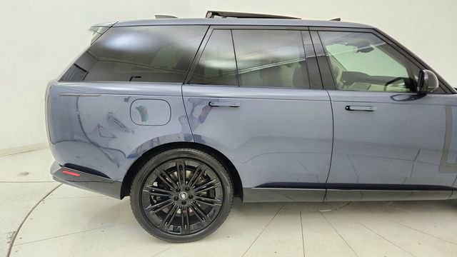 Used 2024 Land Rover Range Rover SE AWD/4WD image 12
