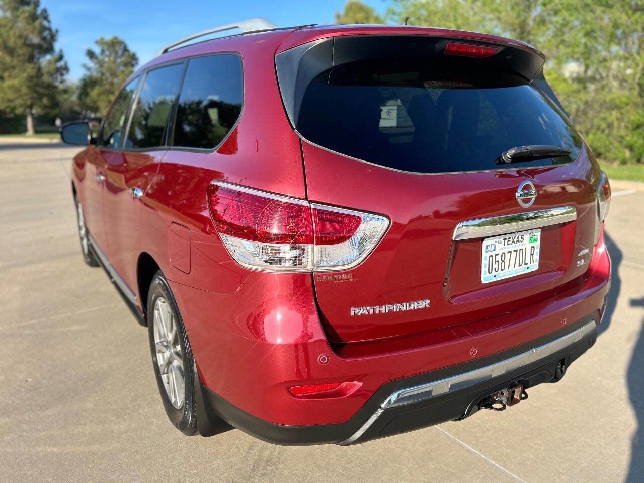 Used 2014 Nissan Pathfinder SL w/ SL Premium Package image 8