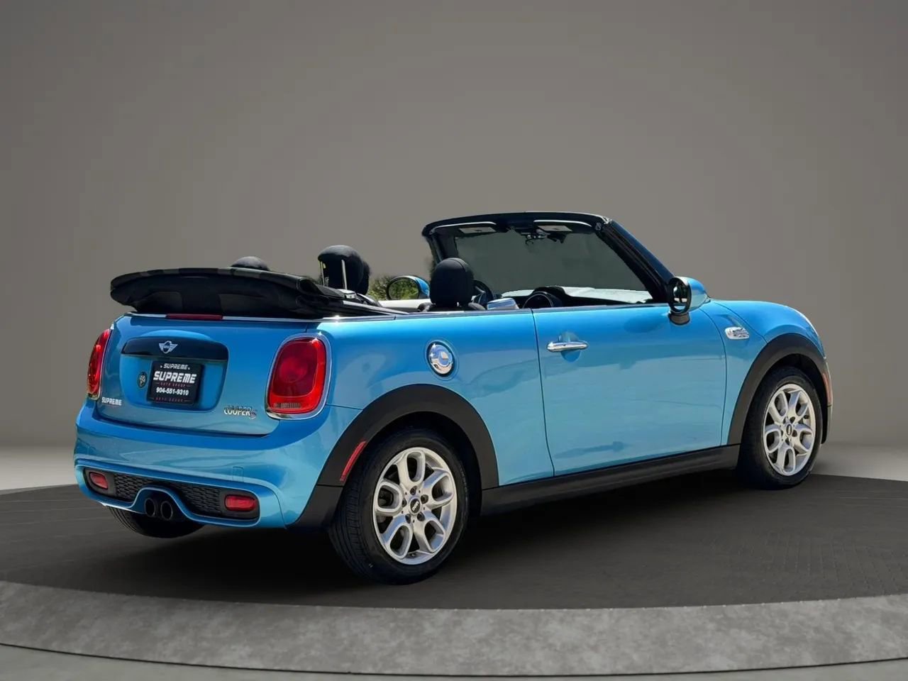 Used 2017 MINI Cooper S image 3