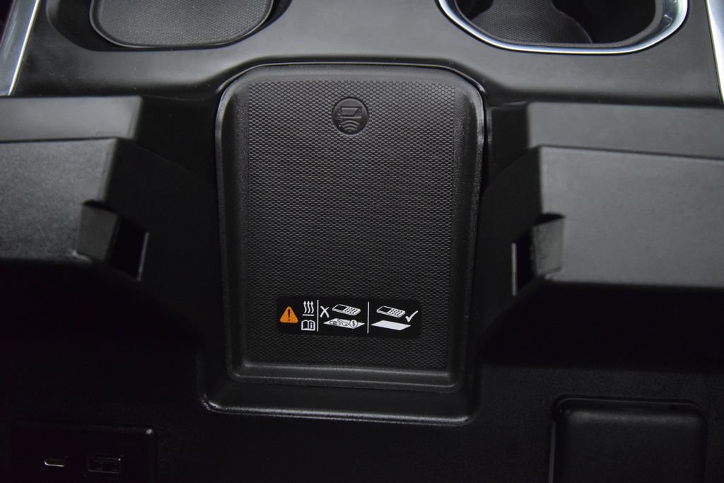 Used 2022 GMC Sierra 1500 SLT AWD/4WD image 41