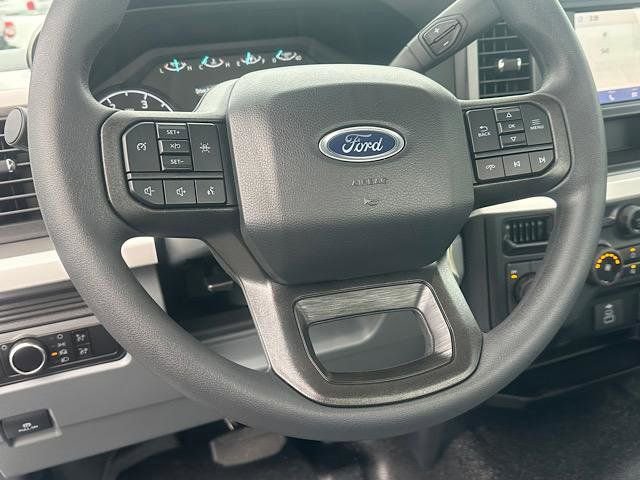 New 2025 Ford F550 4x4 Regular Cab Super Duty image 11