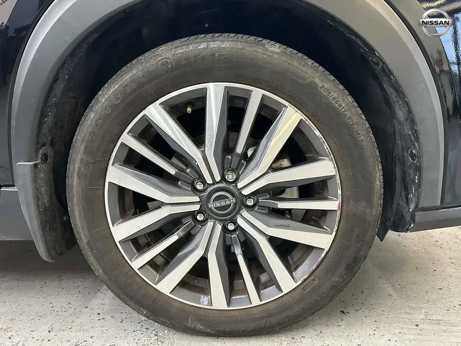 Used 2023 Nissan Kicks SV image 31