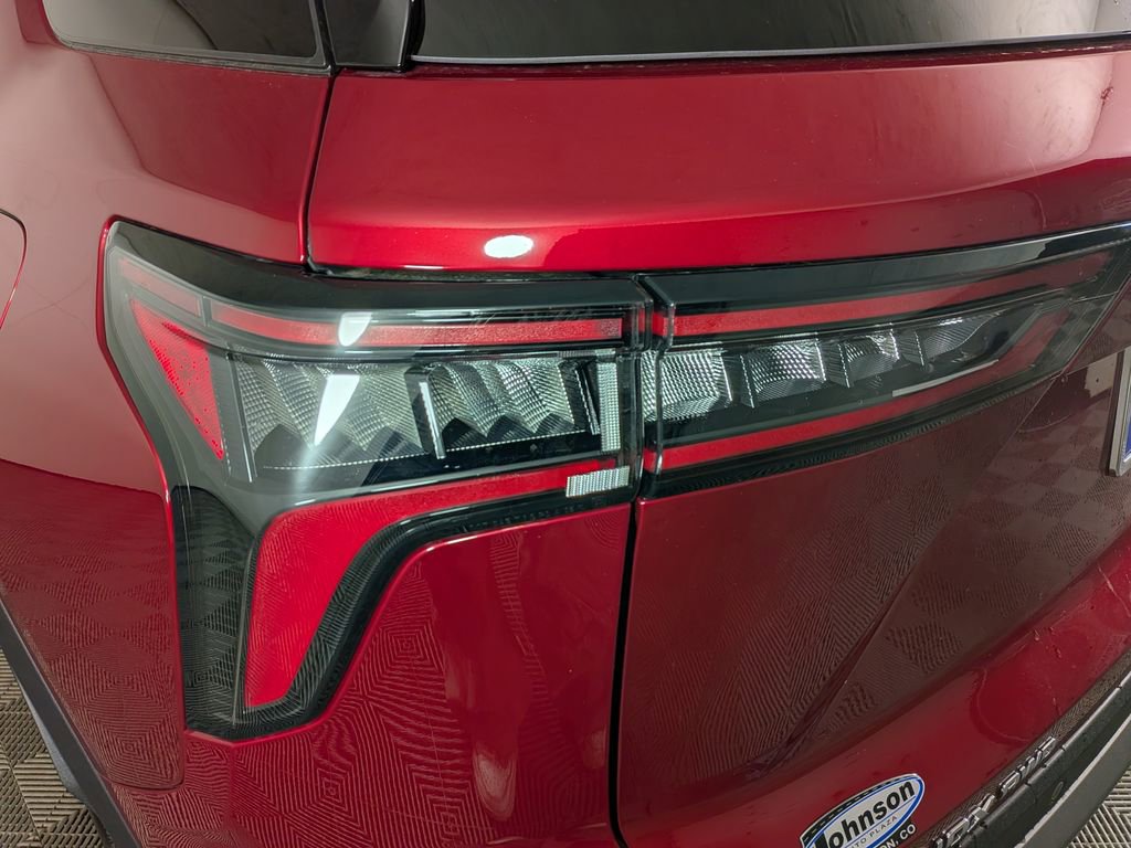 New 2026 Chevrolet Equinox LT w/ Convenience Package II image 12