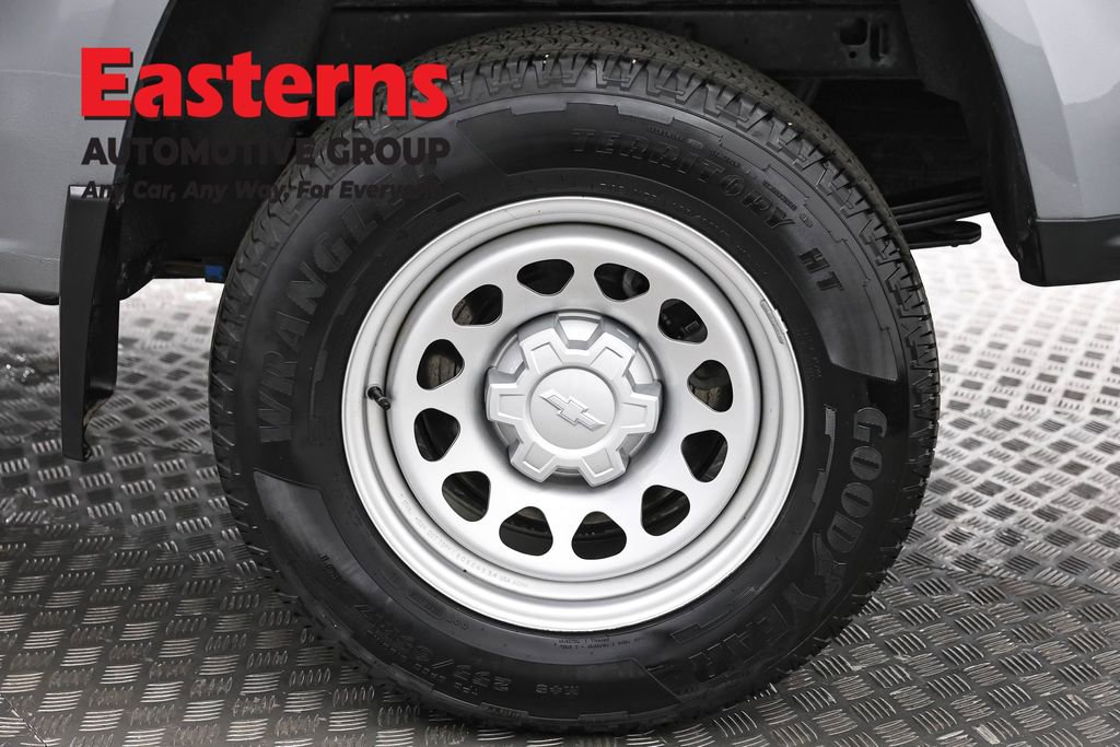 Used 2024 Chevrolet Colorado W/T image 32