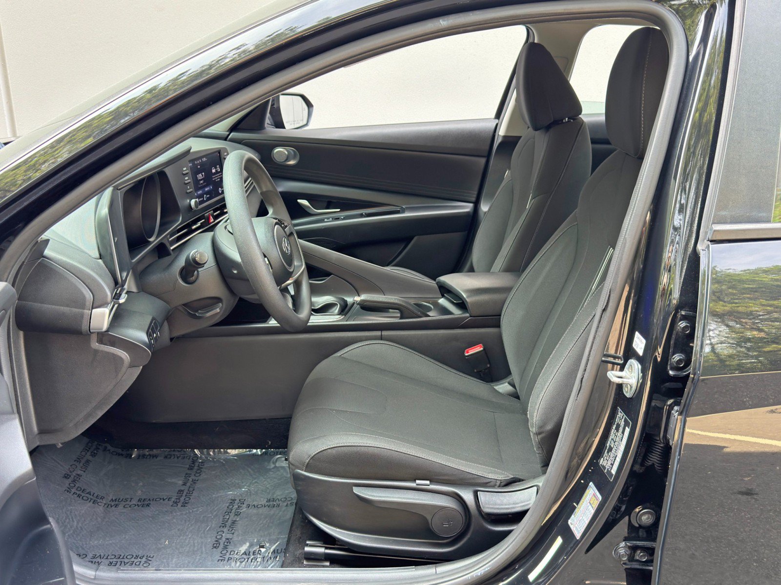 Used 2021 Hyundai Elantra SEL FWD image 15
