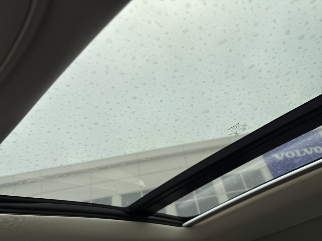 Certified 2023 Volvo S60 B5 Core w/ Climate Package image 24