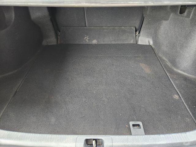 Used 2019 Toyota Camry LE FWD image 30