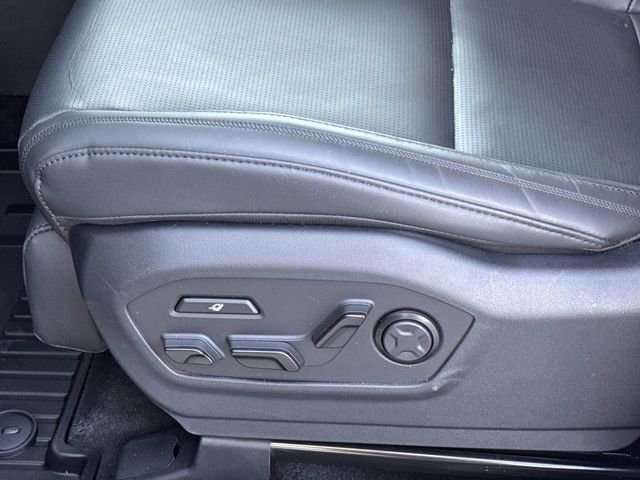 Used 2025 Hyundai Santa Fe Calligraphy image 14