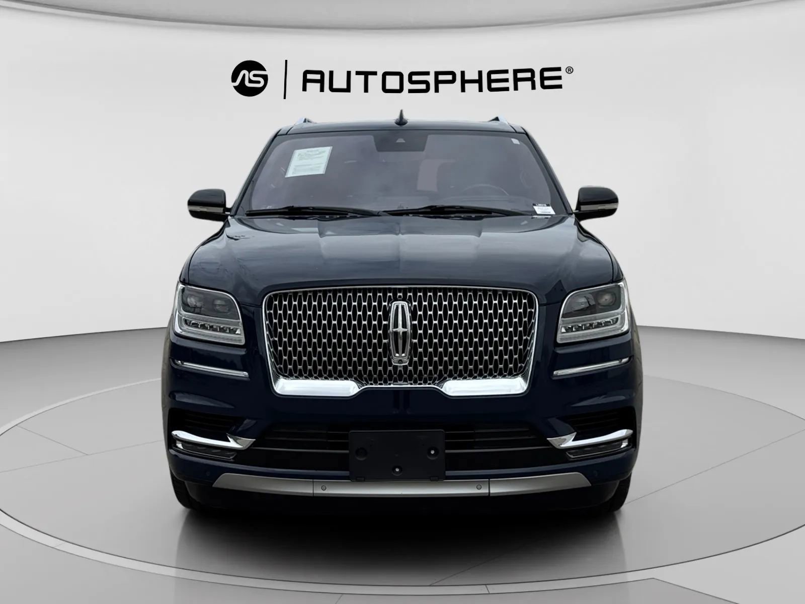 Used 2019 Lincoln Navigator Reserve w/ Cargo Package AWD/4WD image 2